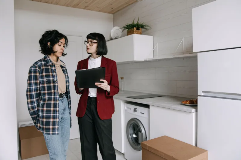 Past the Polished Listing: How to Gauge a Property Management Team's True Reliability Before You Move In